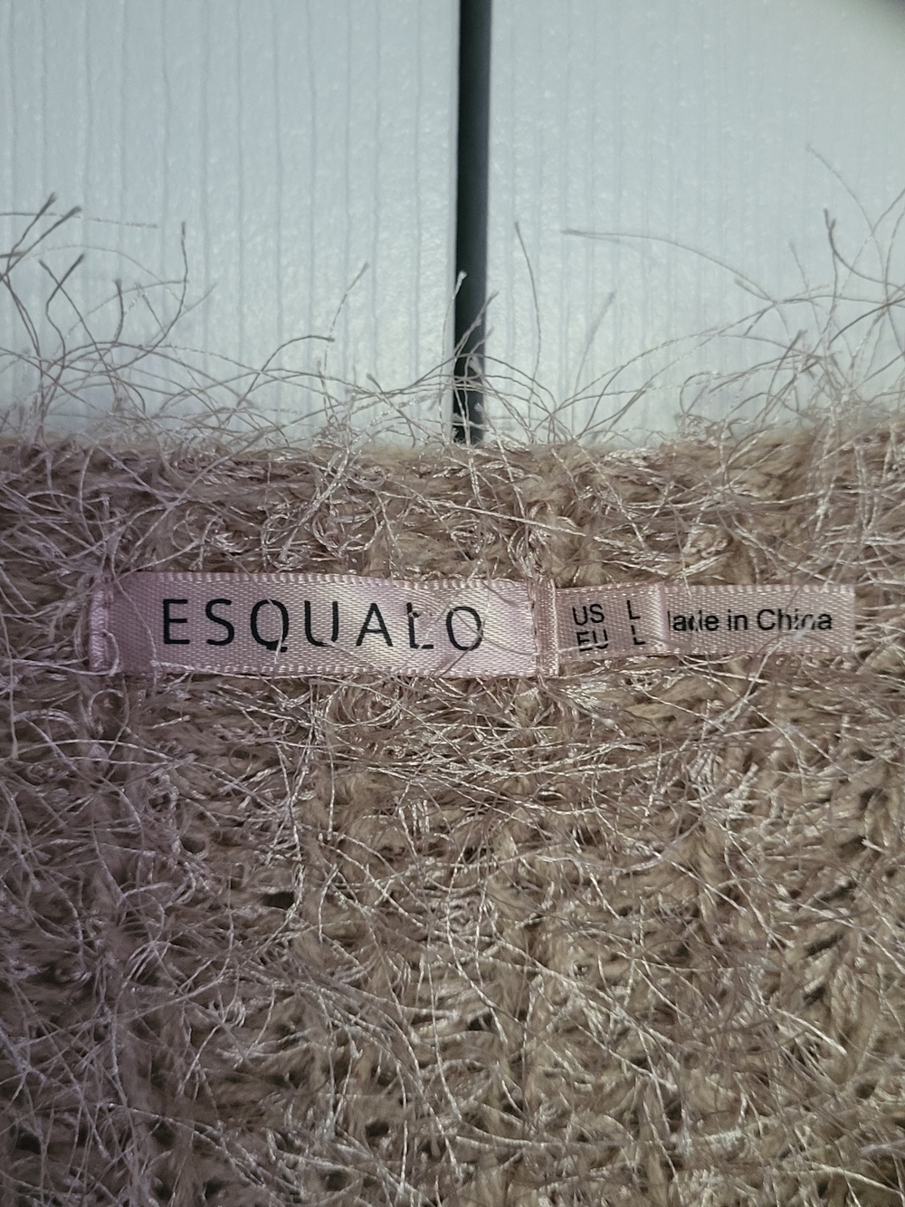 ESQUALO Women's Oversized V-Neck Eyelash Knit Sweater in Beige Size L Shaggy - Picture 7 of 10